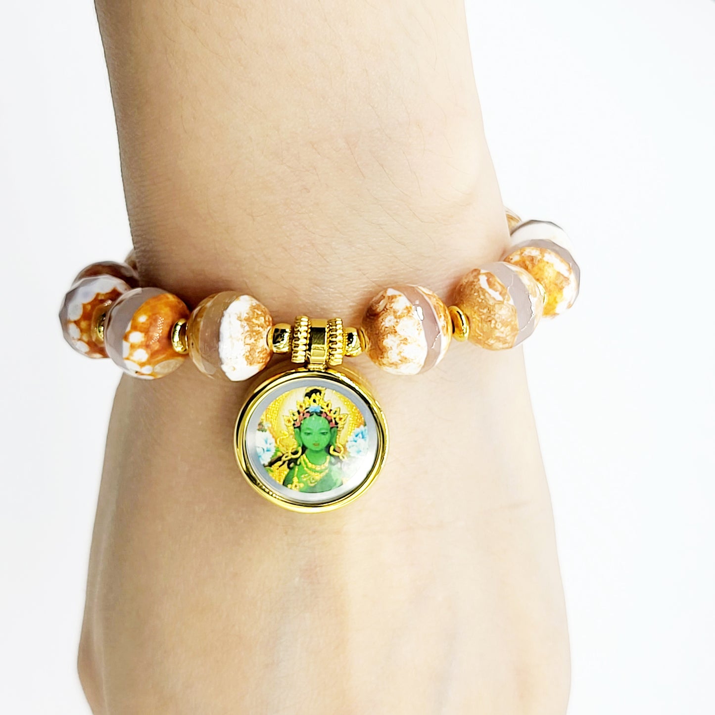 Bodhisattva Tara (Green) Thang-ka with Garuda Dzi