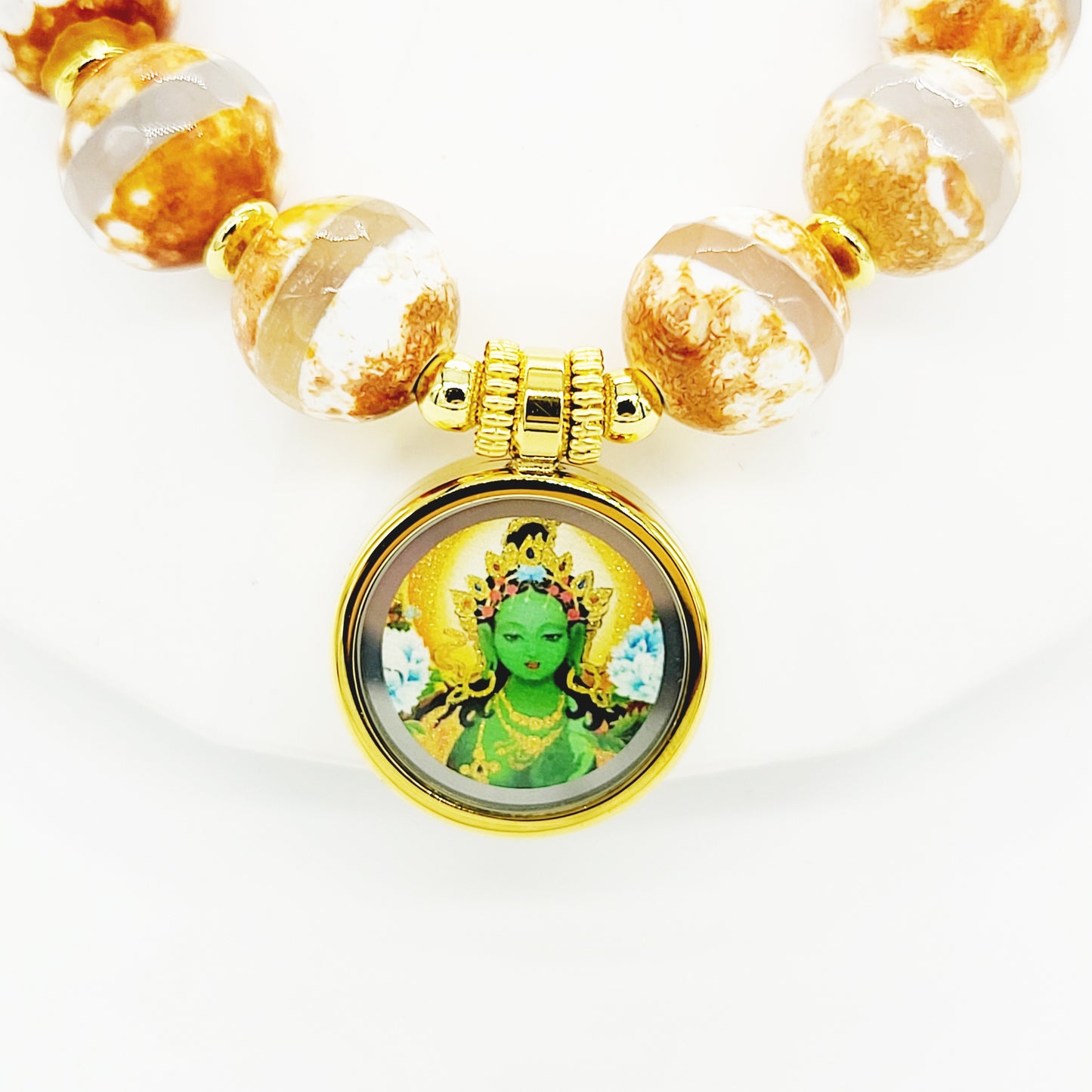 Bodhisattva Tara (Green) Thang-ka with Garuda Dzi